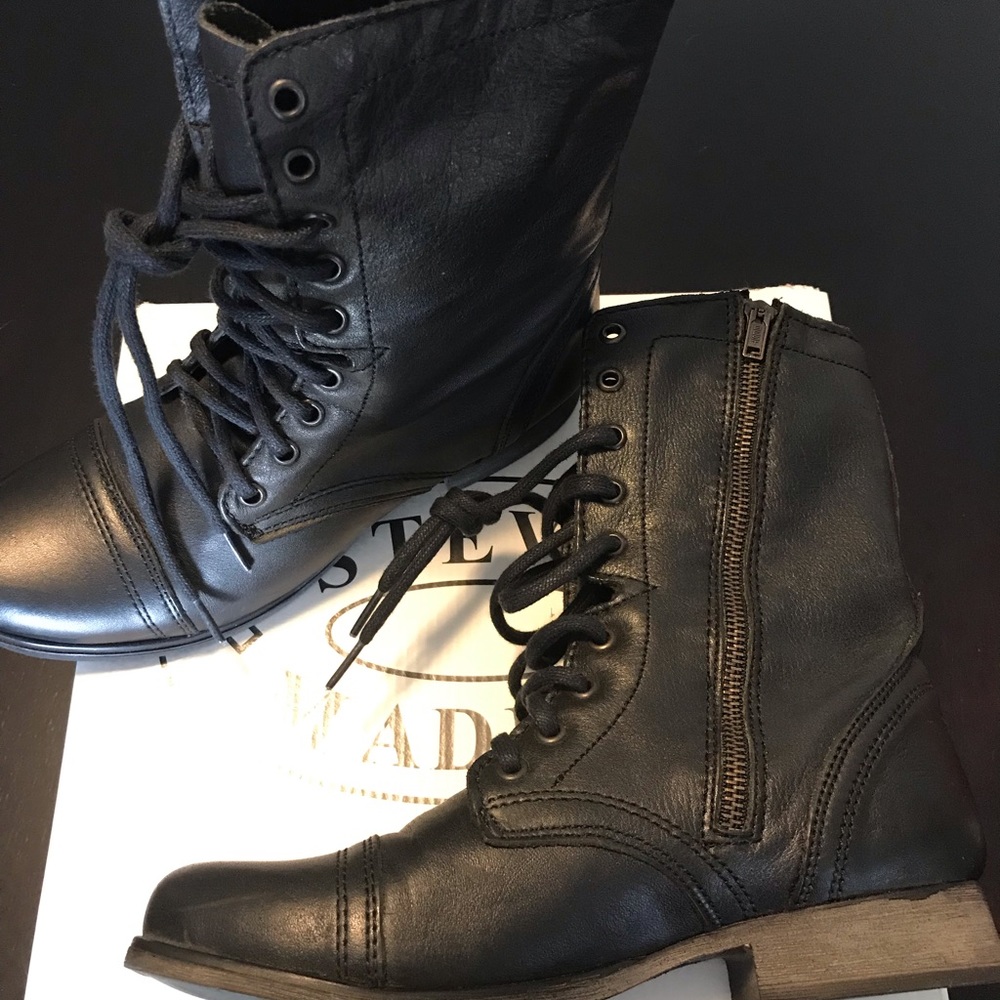 Steve Madden Troopa Lace Up Boots Women’s 8